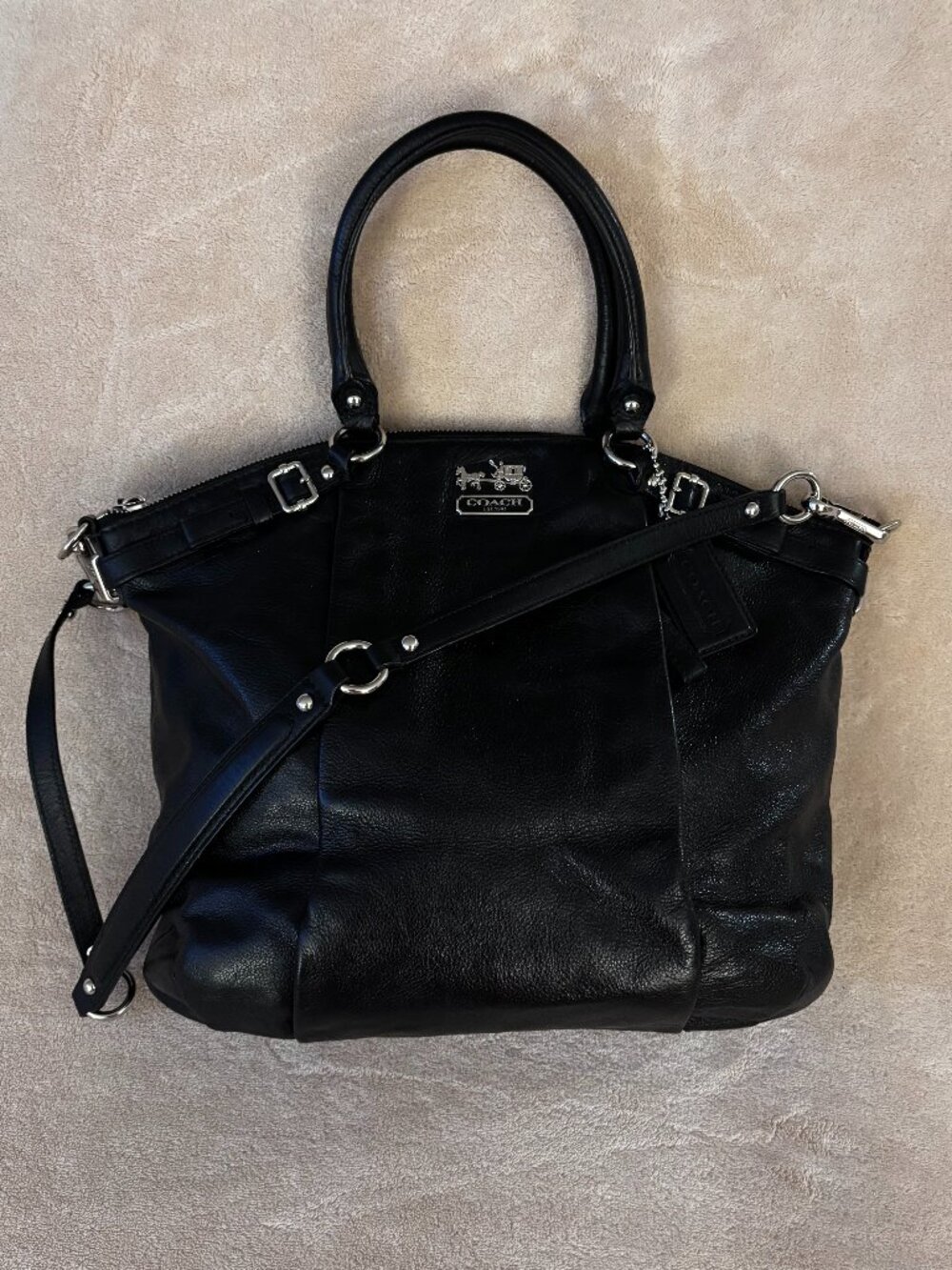 COACH MADISON LINDSEY SATCHEL 18641 in color Black